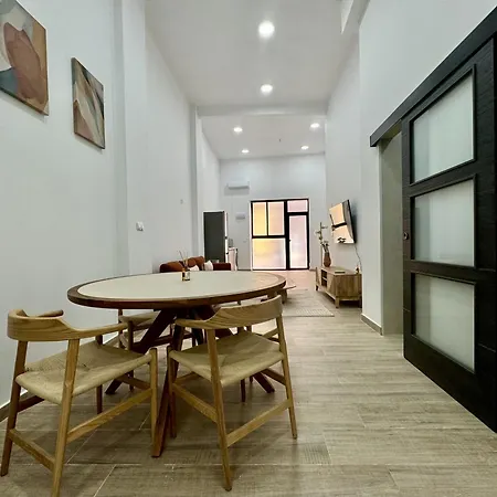 San Anton Loft By United Renters Apartment